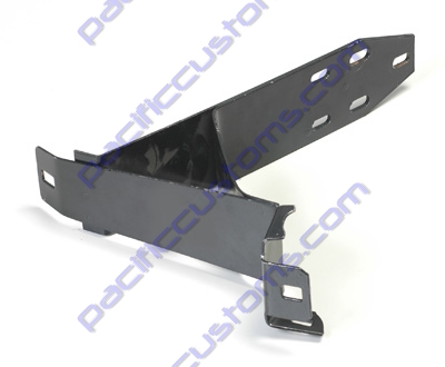 BRACKET, REAR BUMPER, RIGHT 1968 TO 73