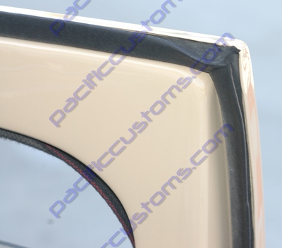 DOOR SEAL, RIGHT KARMANN GHIA